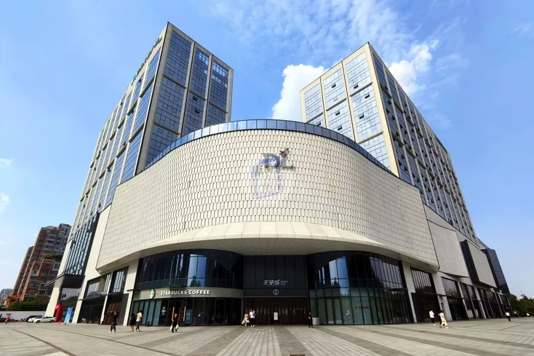 以顾客为中心，推动胖东来的服务升华_以顾客为中心，推动胖东来的服务升华_以顾客为中心，推动胖东来的服务升华
