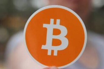 深入剖析比特币和以太坊价格波动：驱动因素与未来趋势